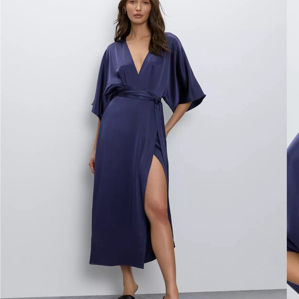Never worn NWT Aritzia kimono dress